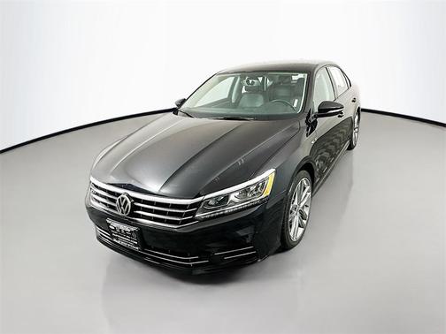 2018 Volkswagen Passat 2.0T R-Line