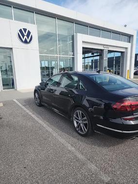 2018 Volkswagen Passat 2.0T R-Line