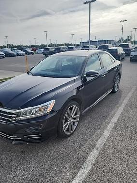 2018 Volkswagen Passat 2.0T R-Line