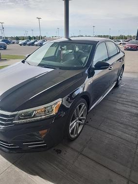 2018 Volkswagen Passat 2.0T R-Line