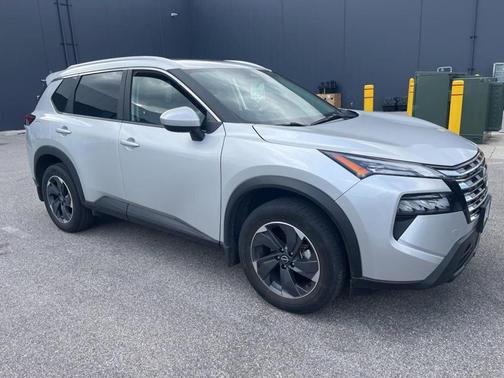 Brilliant Silver Metallic 2024 Nissan Rogue SV
