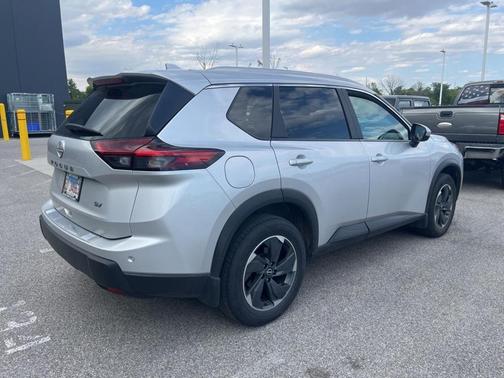Brilliant Silver Metallic 2024 Nissan Rogue SV