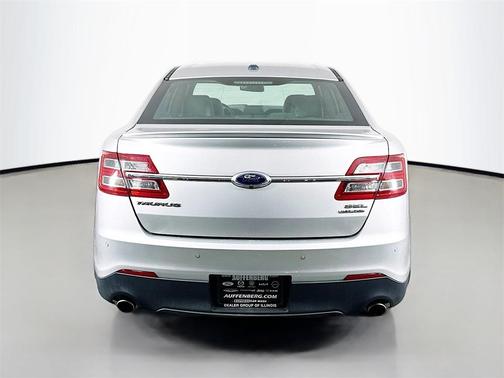 2015 Ford Taurus SEL