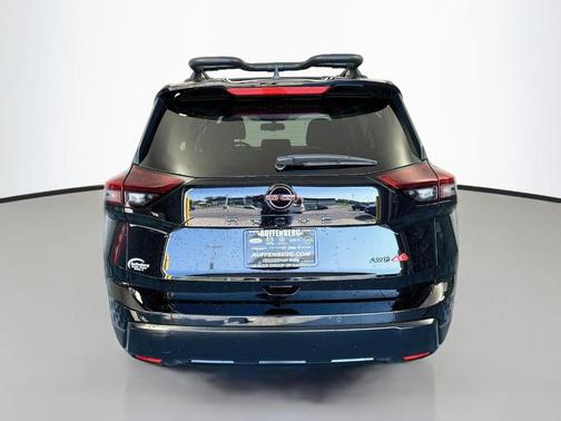 Super Black 2026 Nissan Rogue CREEK