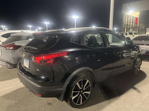 2017 Nissan Rogue Sport SL