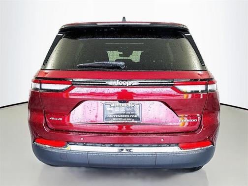2025 Jeep Grand Cherokee Laredo X
