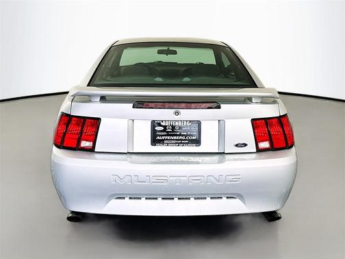 2001 Ford Mustang Base