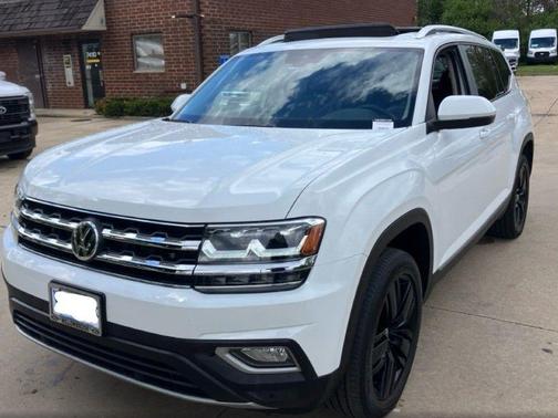 Pure White 2019 Volkswagen Atlas 3.6L SEL