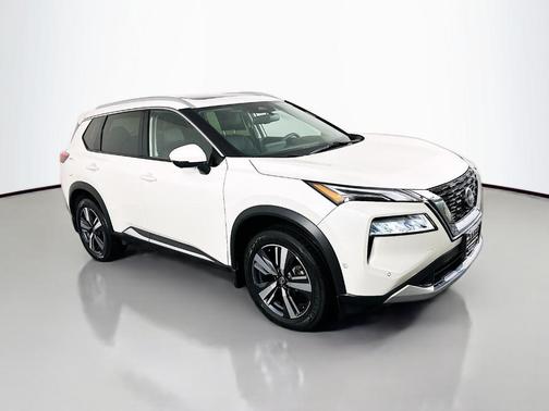 White 2023 Nissan Rogue Platinum