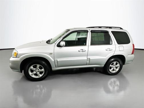 2005 Mazda Tribute s