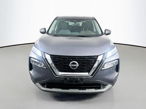 Gun Metallic 2022 Nissan Rogue SV