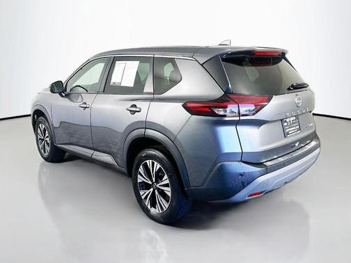 Gun Metallic 2022 Nissan Rogue SV