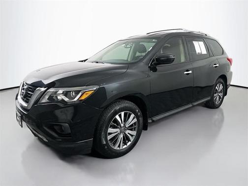 2019 Nissan Pathfinder SV