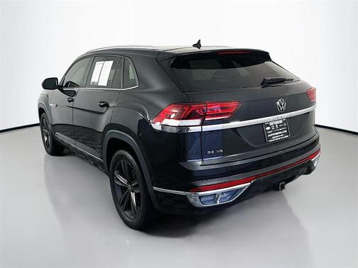 2021 Volkswagen Atlas Cross Sport 3.6L V6 SE w/Technology R-Line