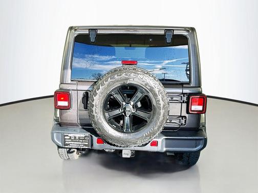 2021 Jeep Wrangler Unlimited Sahara Altitude