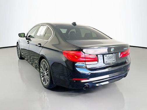 Jet Black 2018 BMW 530 i