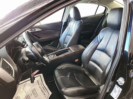2018 Mazda Mazda3 Touring