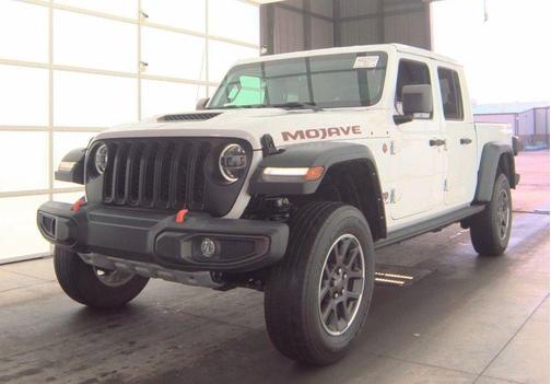 Bright White Clearcoat 2021 Jeep Gladiator Mojave