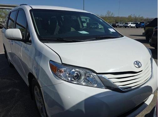 2017 Toyota Sienna L