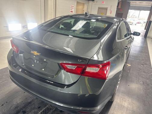 2017 Chevrolet Malibu 1LT