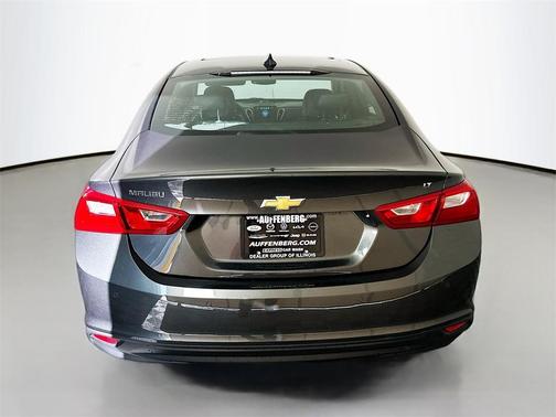 2017 Chevrolet Malibu 1LT