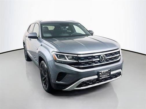 2022 Volkswagen Atlas Cross Sport 2.0T SE w/Technology