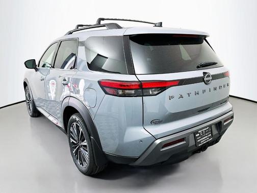 Boulder Gray Metallic 2026 Nissan Pathfinder Platinum