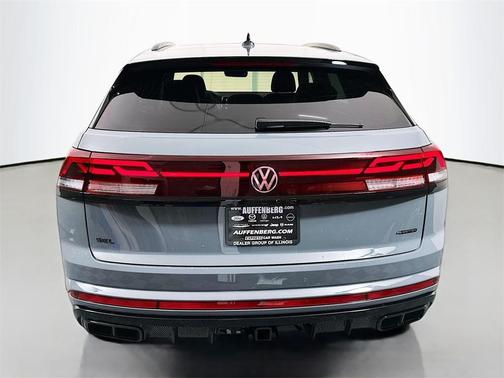 2026 Volkswagen Atlas Cross Sport 2.0T SEL R-Line Black