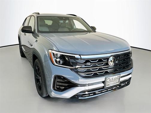 2026 Volkswagen Atlas Cross Sport 2.0T SEL R-Line Black