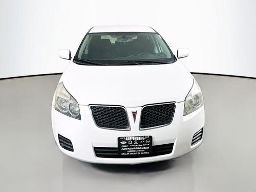 Ultra White 2010 Pontiac Vibe Base