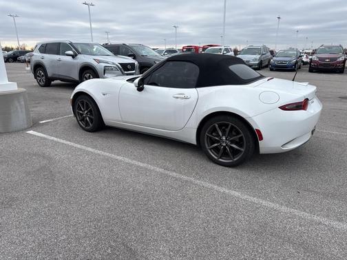 2016 Mazda MX-5 Miata Grand Touring