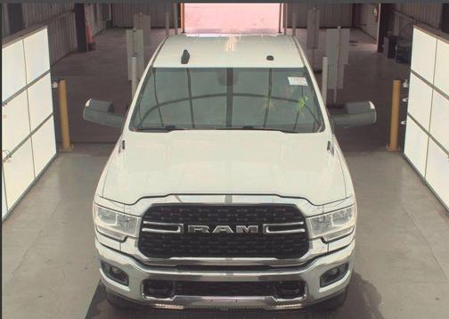 Bright White Clearcoat 2022 RAM 2500 Big Horn