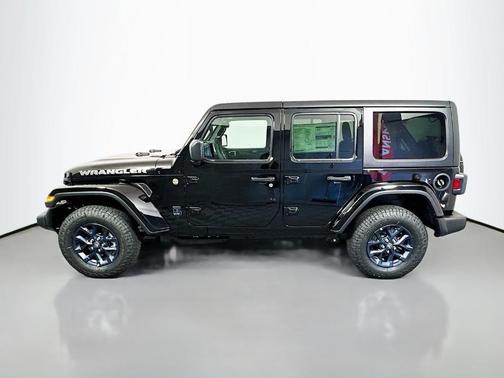 Black Clearcoat 2026 Jeep Wrangler Sport