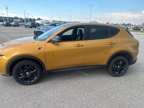 Gold 2023 Dodge Hornet GT Plus