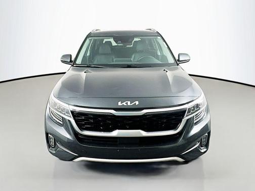 Gravity Gray 2023 Kia Seltos SX
