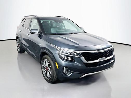 Gravity Gray 2023 Kia Seltos SX