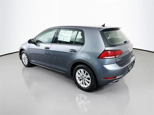 2018 Volkswagen Golf TSI S