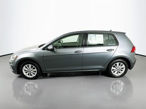 2018 Volkswagen Golf TSI S