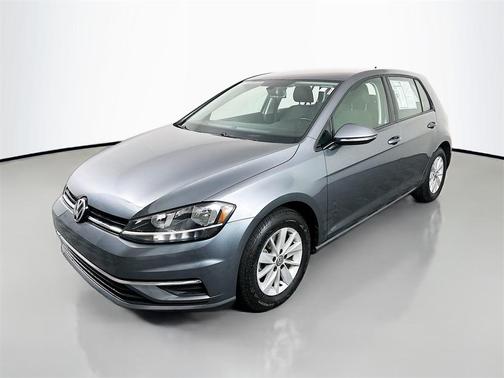 2018 Volkswagen Golf TSI S