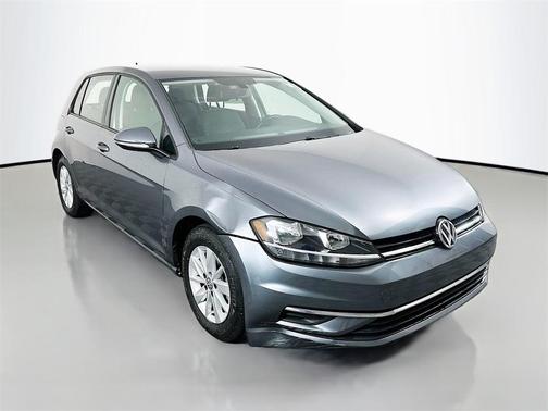 2018 Volkswagen Golf TSI S