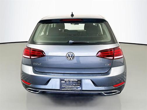 2018 Volkswagen Golf TSI S