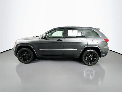 Granite Crystal Clearcoat Metallic 2018 Jeep Grand Cherokee Altitude