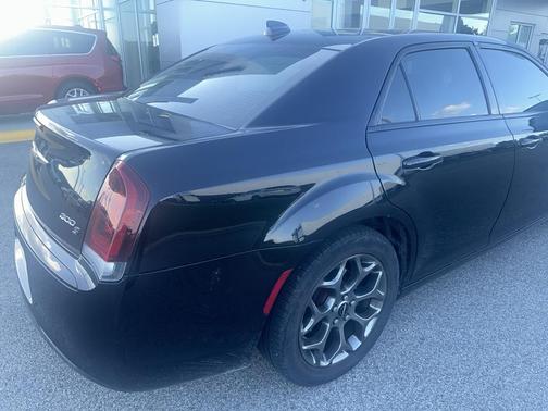 2017 Chrysler 300 S