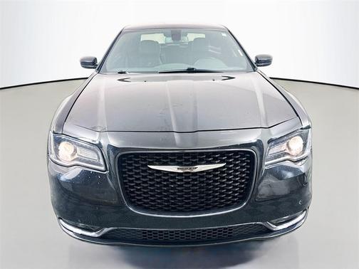 2017 Chrysler 300 S
