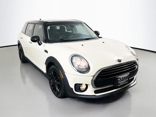 Pepper White 2019 MINI Clubman Cooper