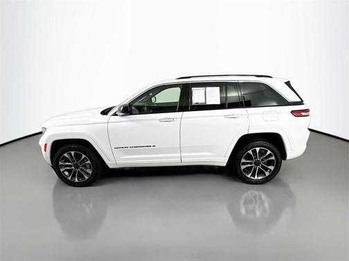 2022 Jeep Grand Cherokee Overland