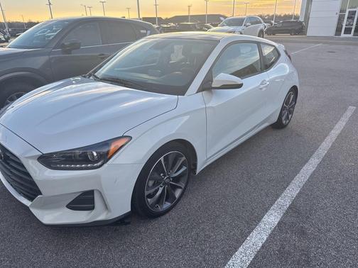 2020 Hyundai Veloster 2.0 Premium