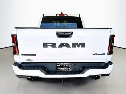 Bright White Clearcoat 2026 RAM 1500 Big Horn/Lone Star