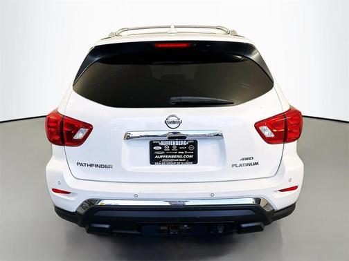 2020 Nissan Pathfinder Platinum