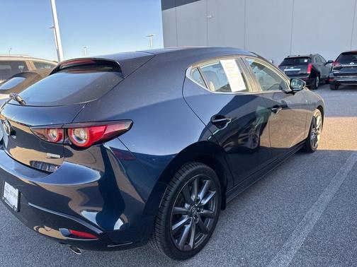 2022 Mazda Mazda3 FWD w/Preferred Package